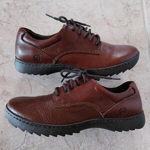 Born brown leather shoes size 6.5 / 37